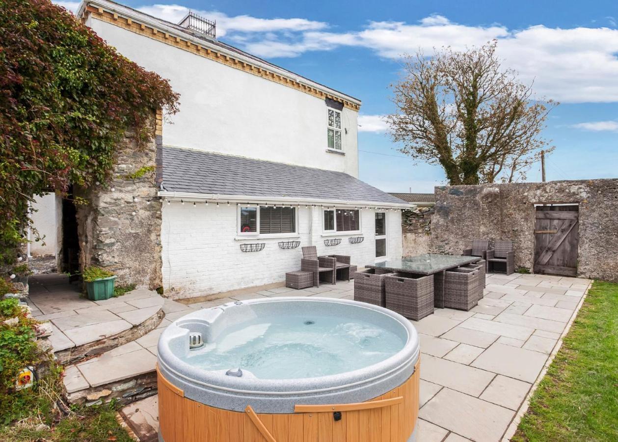 Bryn Mechell Hotel Llanfechell Екстериор снимка